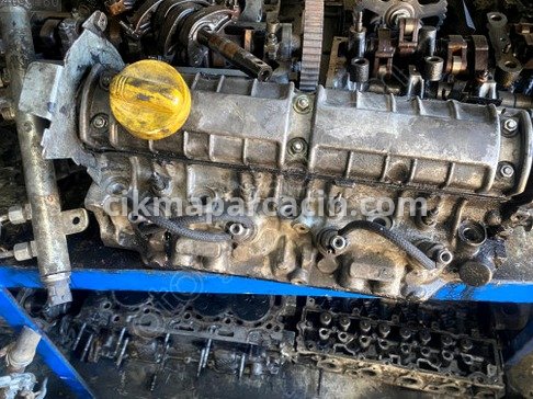 Renault Kangoo Silindir Kapak çıkma parça