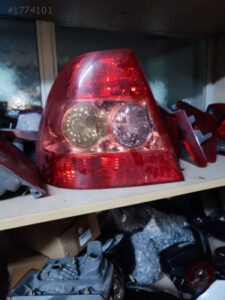 2005 2007 Toyota Corolla sağ stop