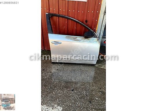 Volkswagen Passat Sağ Ön Kapı çıkma parça