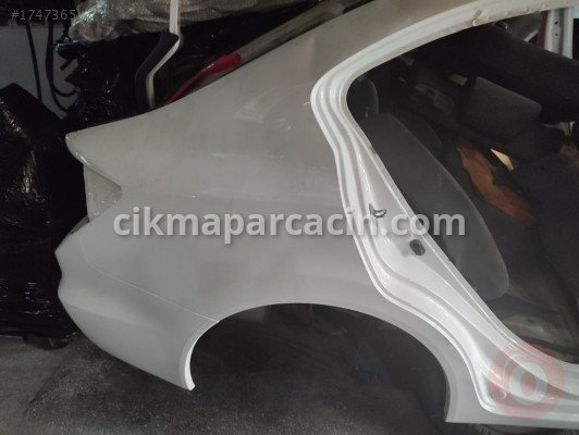 Honda Civic Çamurluk (Arka) çıkma parça