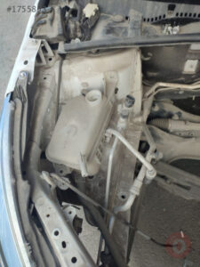 2013 2018 Toyota Corolla radyatör yedek su deposu