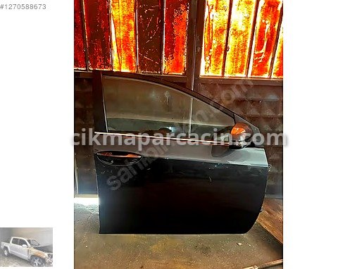 Toyota Corolla Sağ Ön Kapı çıkma parça