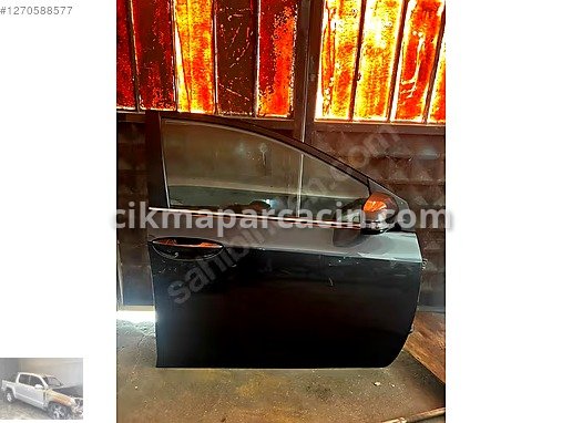 Toyota Corolla Sağ Ön Kapı çıkma parça