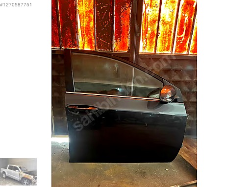 Toyota Corolla Sağ Ön Kapı çıkma parça