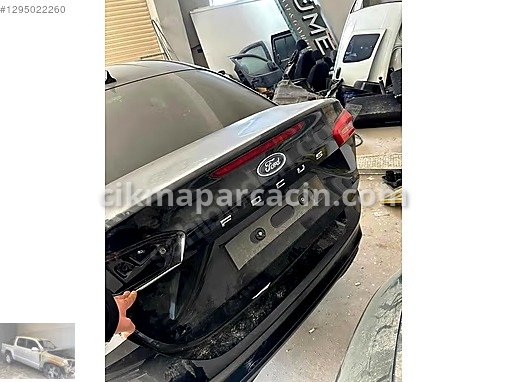Ford Focus Bagaj Kapağı çıkma parça