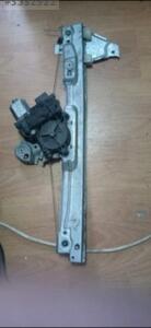 9659827080 Peugeot 308 ön sağ cam kirikosu | ÇIKMA PARÇA