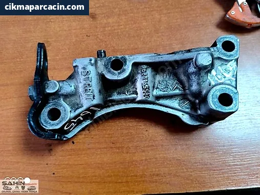 Peugeot 208 Motor Kapağı/Üst Kapak çıkma parça - ÖKKEŞ ŞAHİN OTOMOTİV CİTROEN PEUGEOT ÇIKMA Gaziantep
