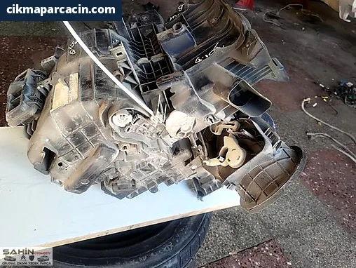 Citroen C-Elysee Kalorifer Motoru çıkma parça - ÖKKEŞ ŞAHİN OTOMOTİV CİTROEN PEUGEOT ÇIKMA Gaziantep