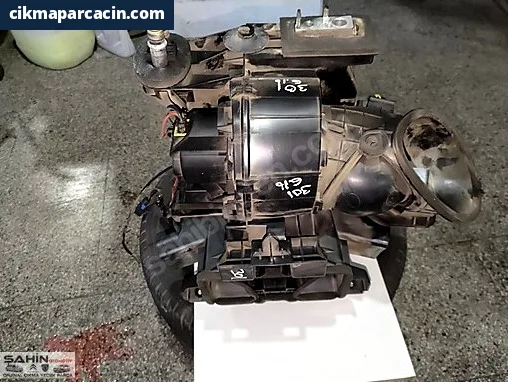 Peugeot 301 Kalorifer Motoru çıkma parça - ÖKKEŞ ŞAHİN OTOMOTİV CİTROEN PEUGEOT ÇIKMA Gaziantep