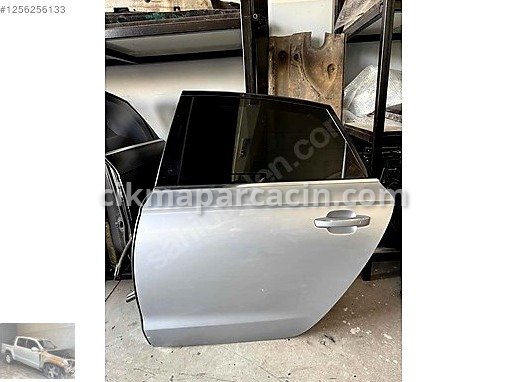 Audi A4 Sağ Arka Kapı çıkma parça