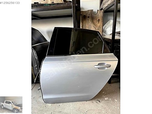 Audi A4 Sağ Arka Kapı çıkma parça
