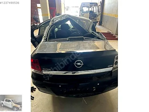 Opel Astra Bagaj Kapağı çıkma parça - TAMER OTO ÇIKMA PARÇA Muğla