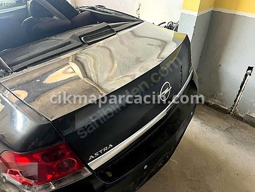 Opel Astra Bagaj Kapağı çıkma parça