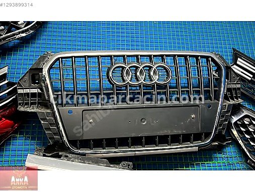 Audi Q3 Ön Panjur / Izgara çıkma parça