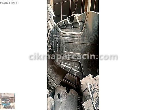 Audi A6 Motor Kapağı/Üst Kapak çıkma parça