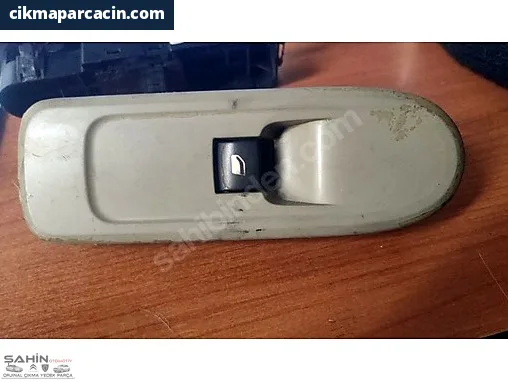 Citroen C5 Cam Düğmesi çıkma parça - ÖKKEŞ ŞAHİN OTOMOTİV CİTROEN PEUGEOT ÇIKMA Gaziantep