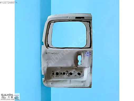 Ford Tourneo Courier Motor Kapağı/Üst Kapak çıkma parça - ÖKKEŞ ŞAHİN OTOMOTİV CİTROEN PEUGEOT ÇIKMA Gaziantep