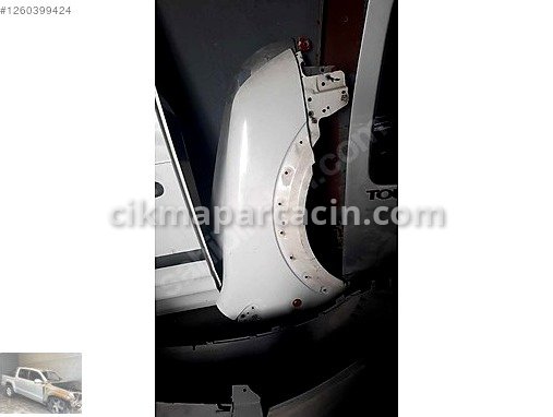 Ford Transit Connect Sağ Ön Çamurluk çıkma parça