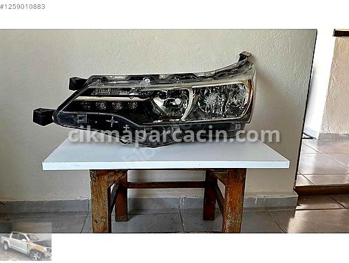 Toyota Corolla Far çıkma parça