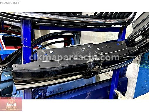 Volkswagen Caddy Ön Panjur / Izgara çıkma parça