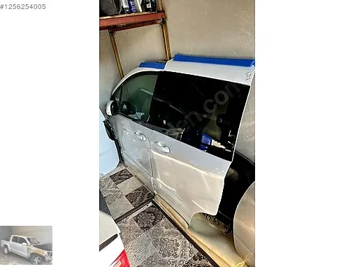 Ford Courier Sağ Sürgülü Kapı çıkma parça - TAMER OTO ÇIKMA PARÇA Muğla