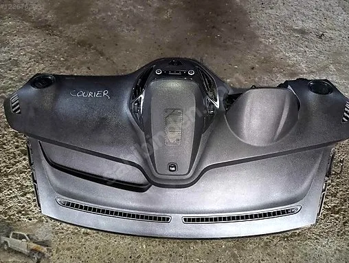 Ford Courier Direksiyon Airbag çıkma parça - TAMER OTO ÇIKMA PARÇA Muğla