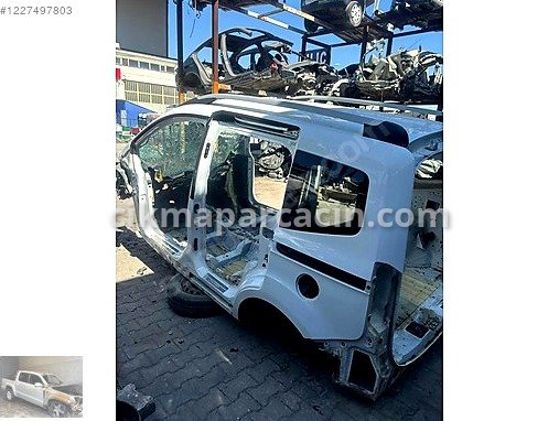 Ford Courier Arka Çamurluk çıkma parça