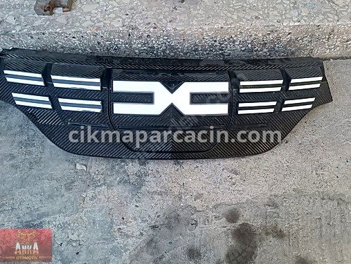 Dacia Duster Ön Panjur / Izgara çıkma parça