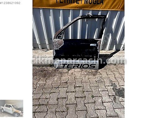 Daihatsu Terios Sol Ön Kapı çıkma parça