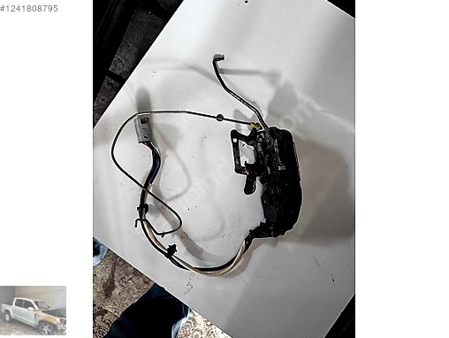 Toyota Corolla Kapı Kilidi çıkma parça