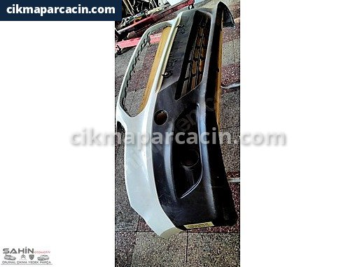 Ford Courier Ön Tampon çıkma parça