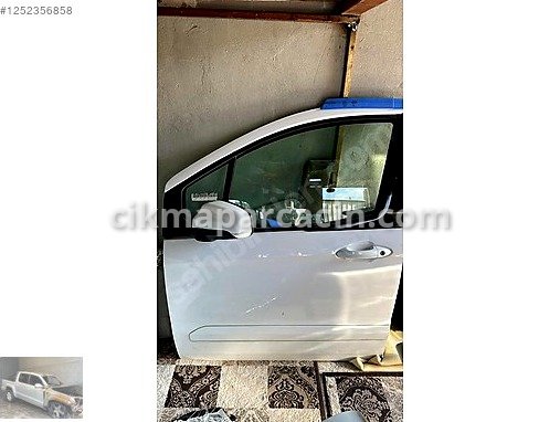 Ford Courier Kapı çıkma parça