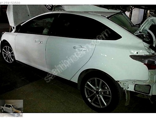 Ford Focus Sağ Ön Kapı çıkma parça