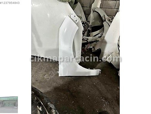 Ford Focus Çamurluk (Ön) çıkma parça