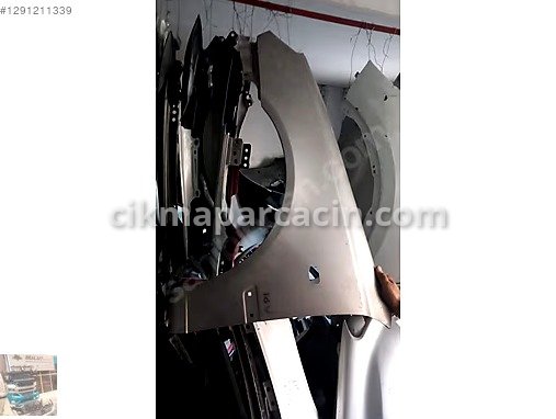 Hyundai Accent Çamurluk (Arka) çıkma parça