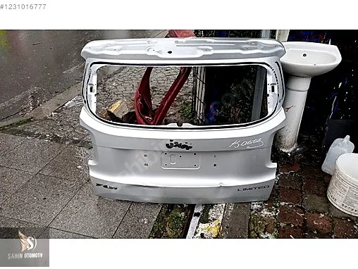 Jeep Renegade Bagaj Kapağı çıkma parça - Şahin oto orjinal çıkma İstanbul