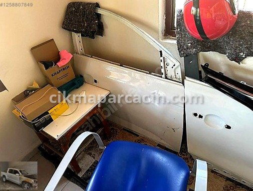 Renault Megane Sağ Ön Kapı çıkma parça