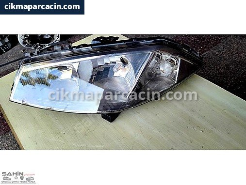 Renault Megane Far çıkma parça