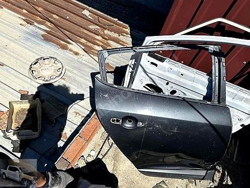 Mazda 3 Sağ Arka Kapı çıkma parça - TAMER OTO ÇIKMA PARÇA Muğla