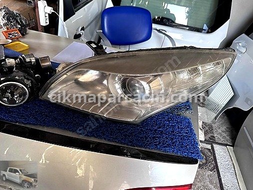 Mazda 3 Far çıkma parça
