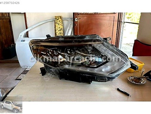 Nissan X-Trail Far çıkma parça