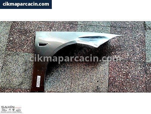Opel Insignia Sağ Ön Çamurluk çıkma parça