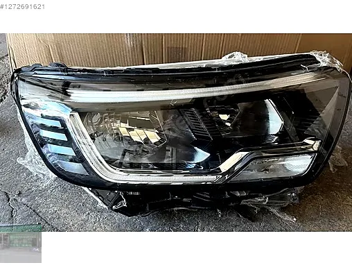 Renault Kangoo Far (Sağ) çıkma parça - LEZGİN KARDEŞLER OTO ÇIKMA PARÇA Diyarbakır