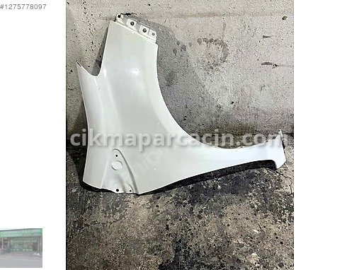 Toyota Yaris Çamurluk (Ön) çıkma parça