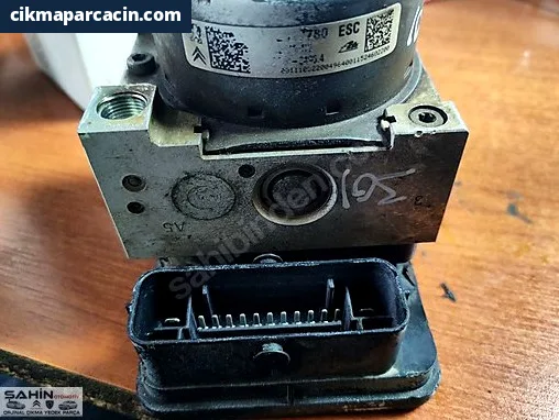 Peugeot 301 ABS Beyni (Modül) çıkma parça - ÖKKEŞ ŞAHİN OTOMOTİV CİTROEN PEUGEOT ÇIKMA Gaziantep