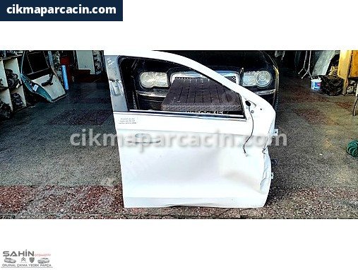 Peugeot 301 Sağ Ön Kapı çıkma parça