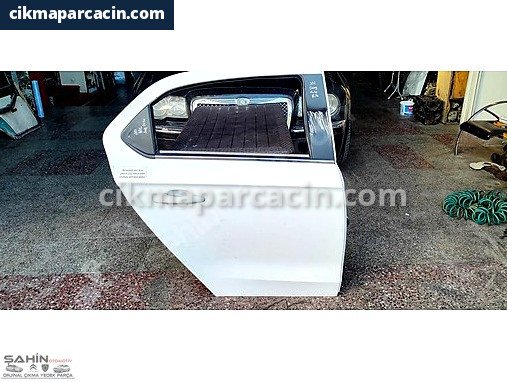 Peugeot 301 Sağ Arka Kapı çıkma parça