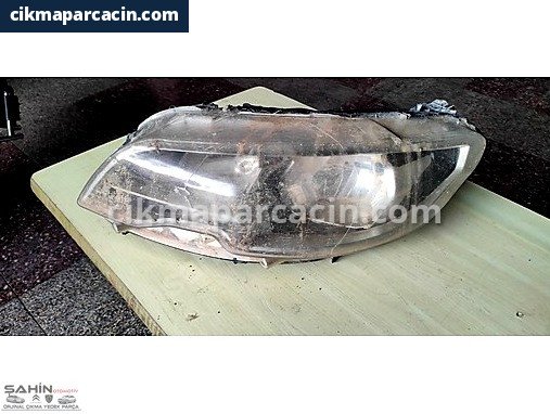 Peugeot 301 Far çıkma parça