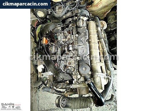 Peugeot 307 Motor Kapağı/Üst Kapak çıkma parça - ÖKKEŞ ŞAHİN OTOMOTİV CİTROEN PEUGEOT ÇIKMA Gaziantep