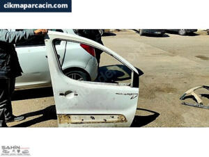 PEUGEOT PARTNER TEPEE 2012 BEYAZ SAĞ ÖN KAPI BOŞ